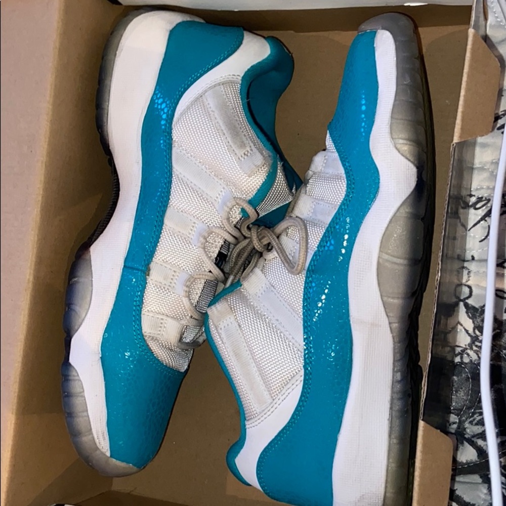 Air Jordan aqua 11s retro low gg